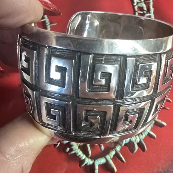 Vintage Taxco Sterling Silver Geometric Cuff Bracelet 2.45oz - Picture 2 of 6
